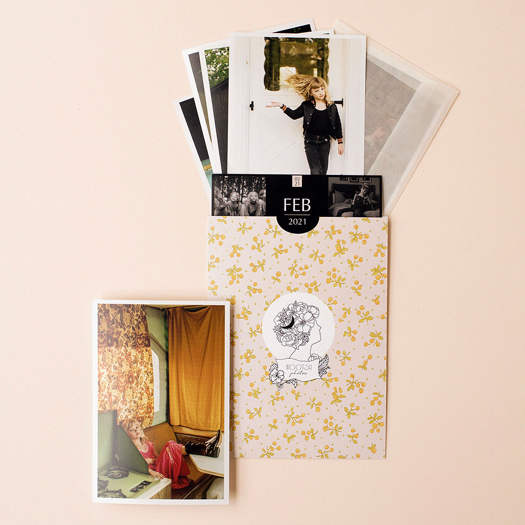 Decorate home with photo prints