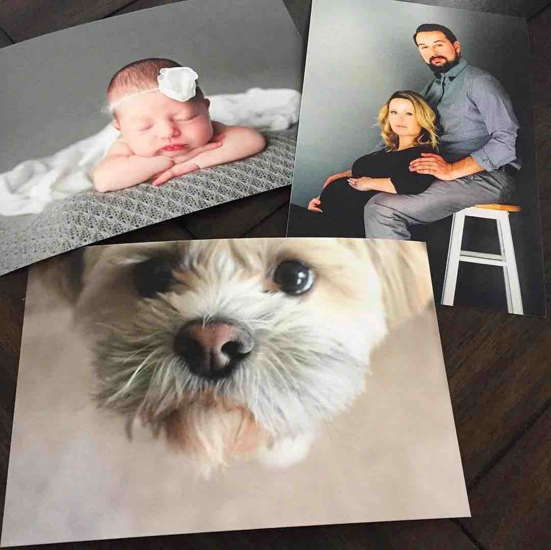 Family photo with dog printed with a glossy finish, showcasing vibrant colors and sharp details